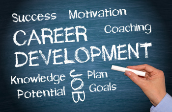 Why is the ACMA program better than other career services providers?